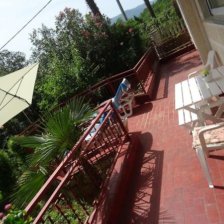 Apartman Iris S Terasom Риека Экстерьер фото