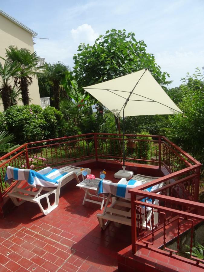 Apartman Iris S Terasom Риека Экстерьер фото